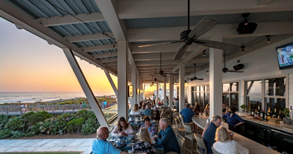 outdoor dining overlooking the gulf at watercolor inn